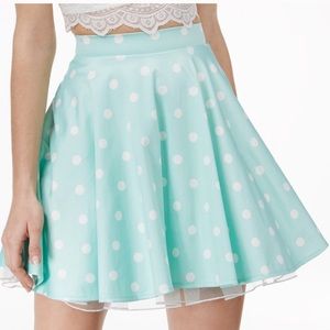 Meet your posher, Ama